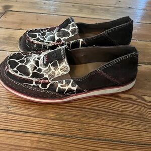 Ariat Cruiser size 6.5 women’s